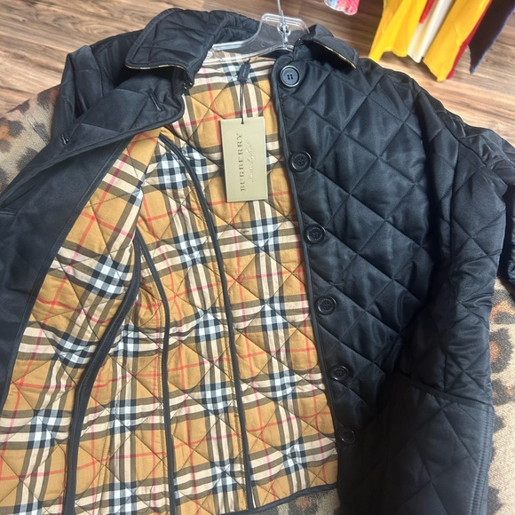 Burberry Black Quilted Jacket with Button Closure - Picture 3 of 4